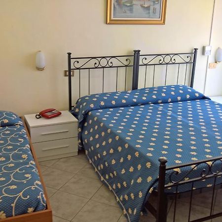 Albergo Golfo Follonica Bagian luar foto