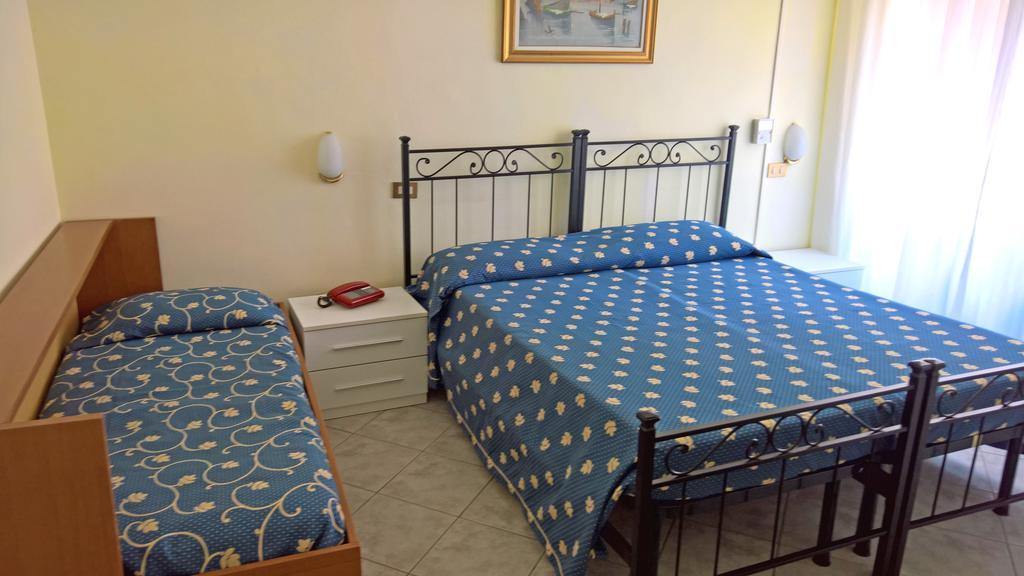 Albergo Golfo Follonica Bagian luar foto