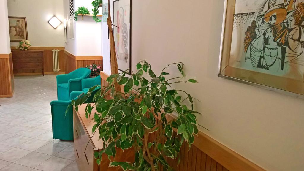Albergo Golfo Follonica Bagian luar foto