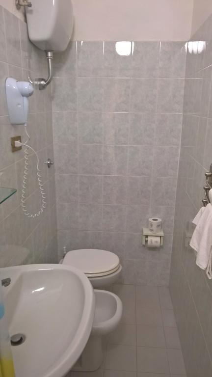 Albergo Golfo Follonica Bagian luar foto