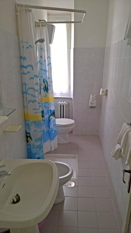 Albergo Golfo Follonica Bagian luar foto